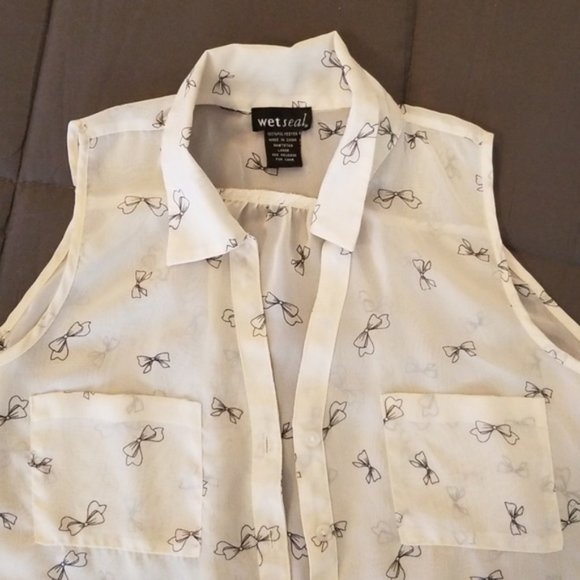 Wet Seal Sheer button up top - Picture 2 of 4